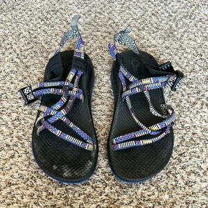 Chacos Youth Size 4 Hiking Sandals Two‎ Strap